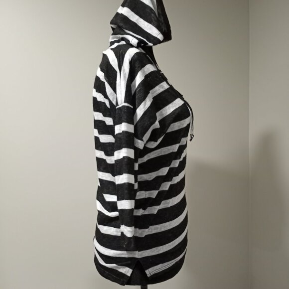POOF NY BLACK AND WHITE HORIZONTAL STRIPE HOODED TOP WOMEN SIZE S - Picture 7 of 8